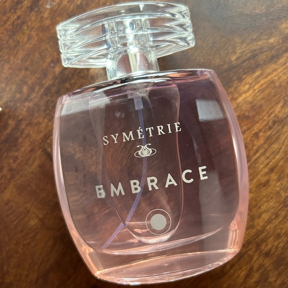 NIB Symetrie Embrace Perfume